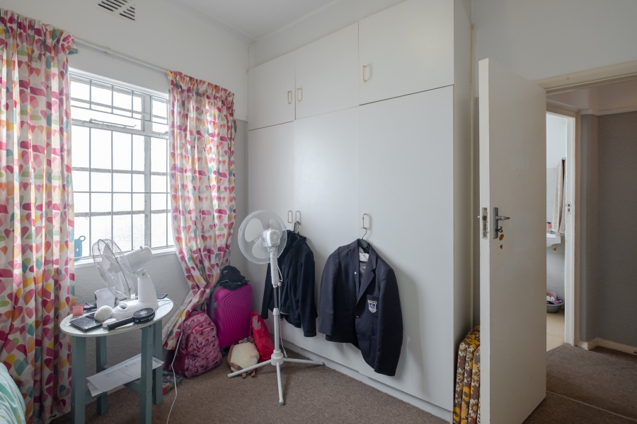 2 Bedroom Property for Sale in Sea Point Western Cape